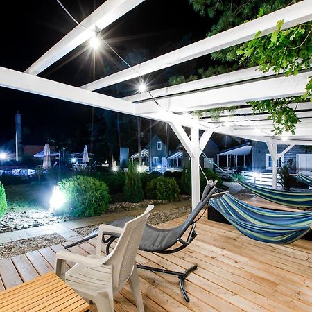Apartamenty Przy Plazy Z Basenem Z Podgrzewana Woda I Mini Spa - Osrodek Kolonijno-Wczasowy Mewa Niechorze Buitenkant foto