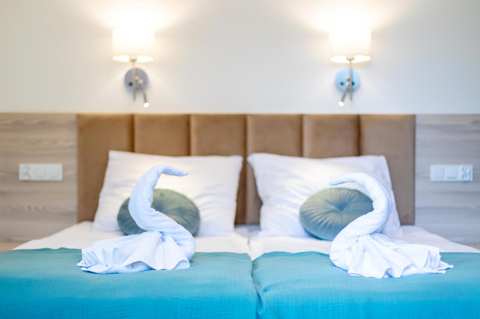 Apartamenty Przy Plazy Z Basenem Z Podgrzewana Woda I Mini Spa - Osrodek Kolonijno-Wczasowy Mewa Niechorze Buitenkant foto