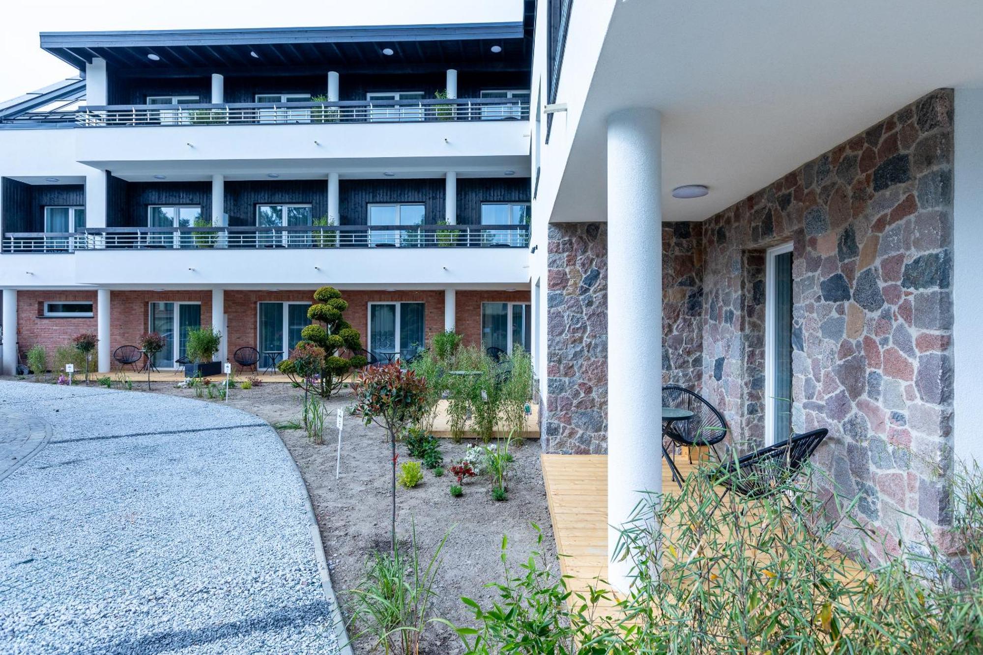 Apartamenty Przy Plazy Z Basenem Z Podgrzewana Woda I Mini Spa - Osrodek Kolonijno-Wczasowy Mewa Niechorze Buitenkant foto