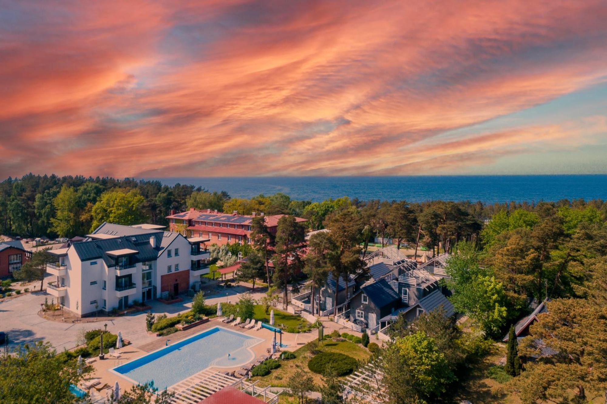 Apartamenty Przy Plazy Z Basenem Z Podgrzewana Woda I Mini Spa - Osrodek Kolonijno-Wczasowy Mewa Niechorze Buitenkant foto