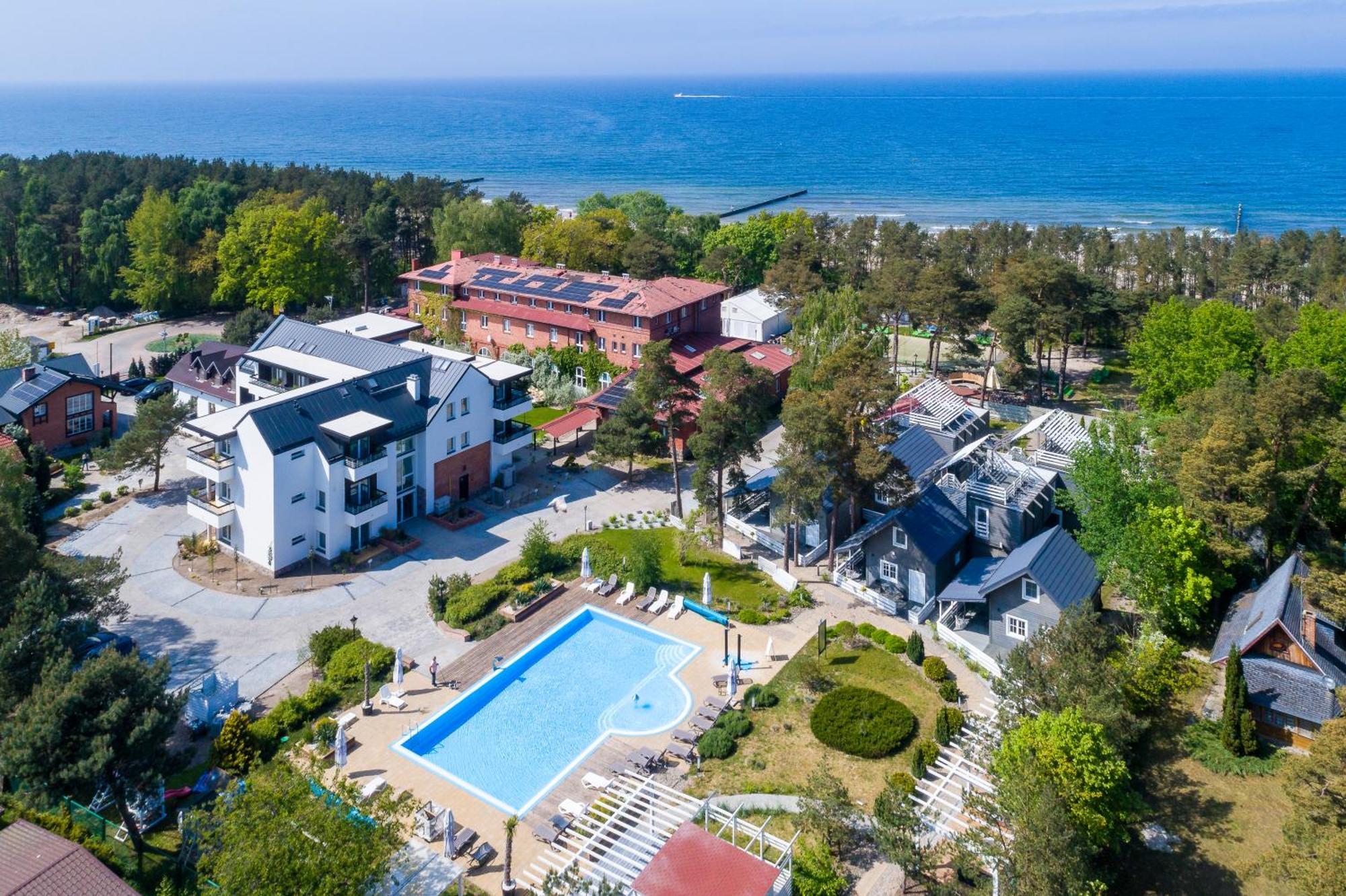 Apartamenty Przy Plazy Z Basenem Z Podgrzewana Woda I Mini Spa - Osrodek Kolonijno-Wczasowy Mewa Niechorze Buitenkant foto